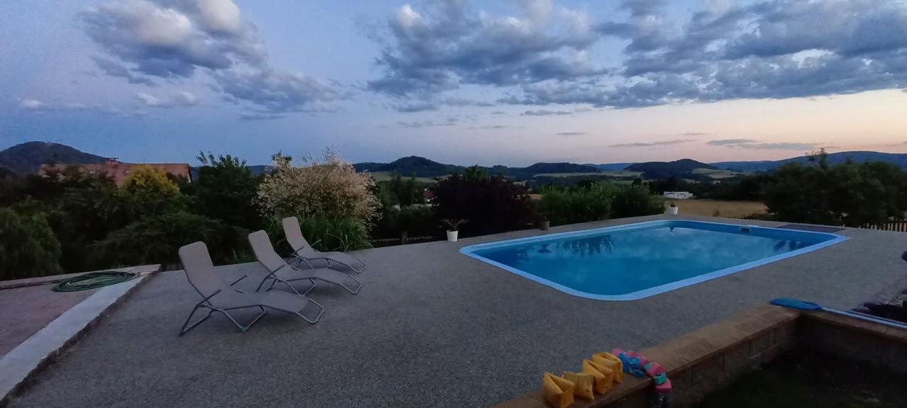 Vila Na Skalce Česká Kamenice Esterno foto